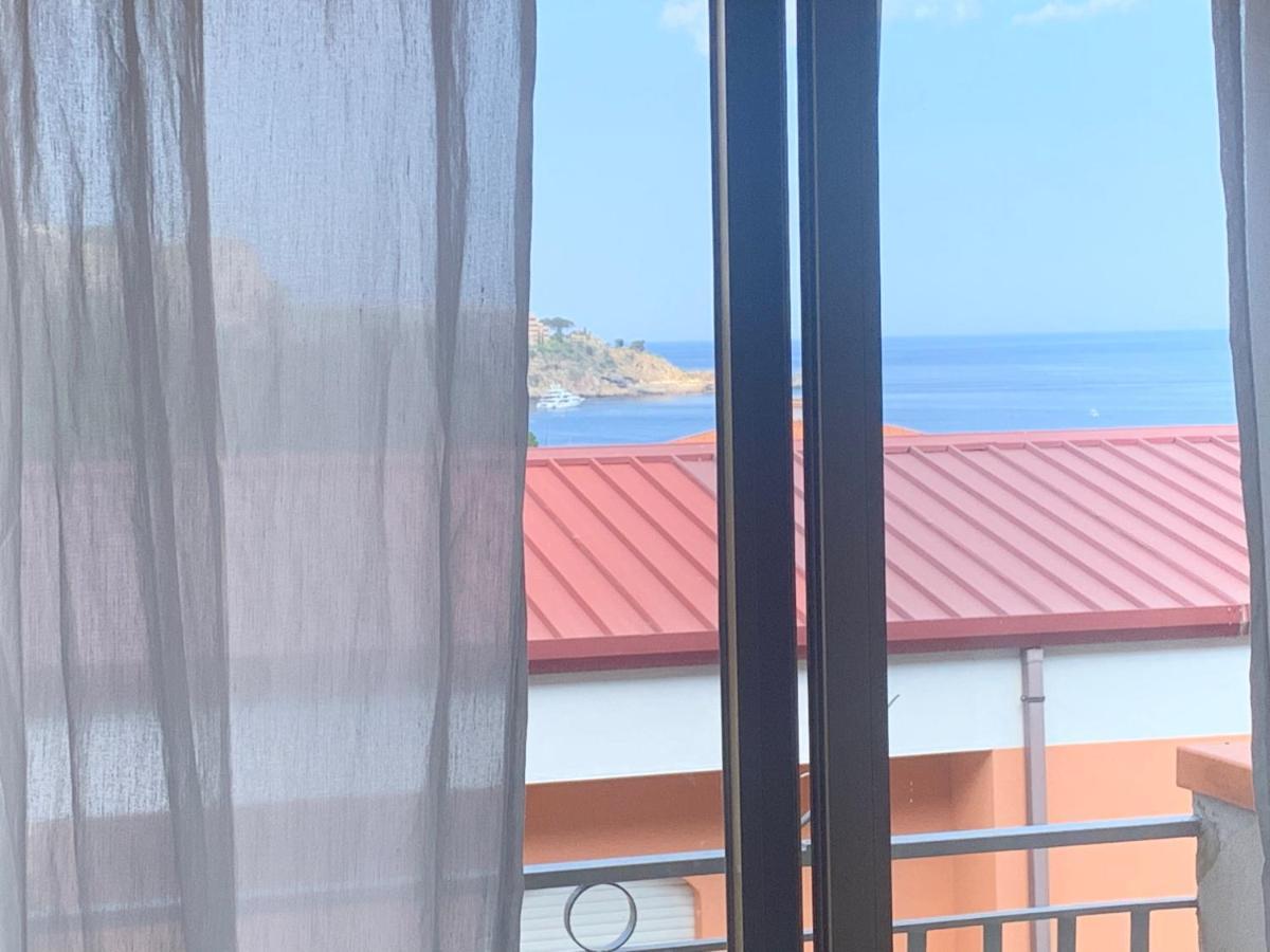 Residence La Fenice Ff Giardini-Naxos Buitenkant foto